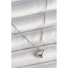 Asel Aksesuarcı 316L Çelik Gümüş Renk Zincir Love Işleme Kalp Figür Kadın Kolye