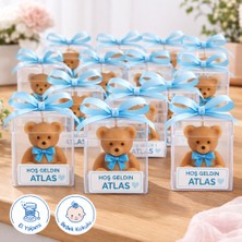 Larina Hediyelik Hoş Geldin Bebek Ayıcık Mum Hediyelik | Erkek Bebek – Mavi Kurdeleli, Bebek Kokulu, Etiketli – Mevlüt & Baby Shower Hediyesi (10-30 Adet)