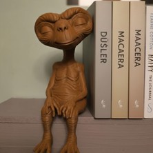 Olafigo E.t. Temalı Raf Üstü Dekoratif Uyuyan Figür - Nostaljik Kitaplık ve Raf Aksesuarı