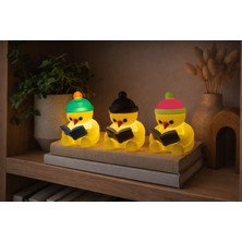 Modu3D Kitap Okuyan Civciv Gece Lambası – 3lü Sevimli Mini LED Işık | Çocuk Odası & Kitaplık Dekoru