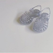 Meduse Beyaz Kız Çocuk Sandalet Kadınlar İçin Şık ve Konforlu Plastik Malzeme