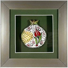 Çini Evi Kırmızı Lale – Iznik Çinili Nar Plaket