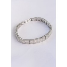 Zemira Home Vip Seri Pirinç Zirkon Taşlı Gümüş Renk Kare Su Yolu Model Bileklik