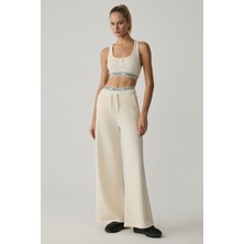 Urban Beat Kadın Relaxed Ekru Eşofman Altı %60 Pamuk - %40 Polyester Geniş Paça Özelliği ile Günlük Kullanıma Uygun