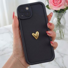 Fibaks Apple iPhone 13 Kılıf 3D Kalp Tasarımlı Siyah Desenli Yumuşak Kamera Korumalı Silikon Kapak