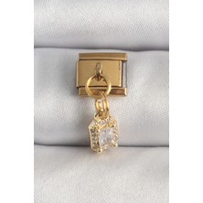 Clariss 316L Çelik Gold Renk Sallantı Zirkon Taşlı Kare Model Nomination Charm