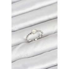 Clariss Pirinç Gümüş Renk Kalpli Model Kadın Yüzük