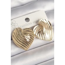 Zemira Home Pirinç Gold Renk Işlemeli Plaka Kalp Model Kadın Küpe