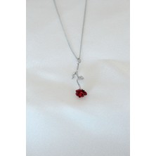 Clariss Gümüş Kaplama Kırmızı Gül Figürlü Kadın Kolye