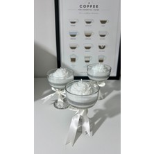 El Yapımı Cam Ayaklı Kurdeleli Dekoratif Mum | Şık Hediyelik Mum | Beyaz Köpük Tasarım(1 Adet)