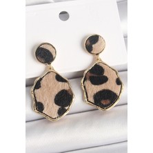 Zemira Home Pirinç Gold Renk Sallantı Leopar Desen Plaka Model Kadın Küpe