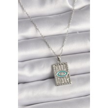 Clariss 316L Çelik Gümüş Renk Zincir Göz Işlemeli Madalyon Model Kadın Kolye