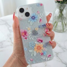 Fibaks Apple iPhone 15 Uyumlu Kılıf Mavi Simli Çiçek Desenli Renkli Parlak Darbe Emici Kapak