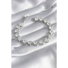 Clariss Pirinç Gümüş Renk Zirkon Taşlı Kalp Model Vıp Seri Kadın Bileklik