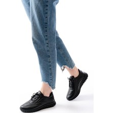 Sibel Gürel K-504 Siyah Bağcıklı Desenli Günlük Spor Ayakkabı