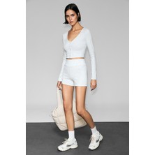 Urban Beat Sabına Kadın Yumuşak ve Esnek Kumaşlı Düğmeli Baskı Detaylı Slim Fit Grimelanj Bluz