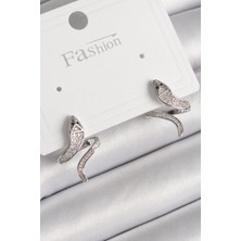 Inure Jewelry Pirinç Gümüş Renk Zirkon Taşlı Yılan Model Kadın Küpe