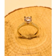 HAKAN GÜLER KUYUMCULUK 14 Ayar Altın Tek Taş Yüzük – Iki Sıra Taş DETAYLI(24113)