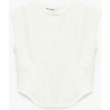 Koton Dikiş Detaylı Slim Fit Bisiklet Yaka Kolsuz Crop Tişört