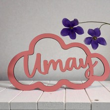Pelince Kişiye Özel Isimli Bulut Makrome Kasnağı - Bebek ve Çocuk Odası Kapı Süsü Isimliği - Dekoratif Duvar Süsü Makrome Malzemesi - Hastane Odası Kapı Isimliği Kasnak (33X20 Cm)