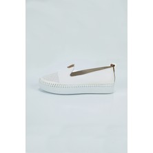 Aktaş Ayakkabı Kadın Beyaz Hakiki Deri Ortopedik Dikiş Detaylı Babet Ayakkabı