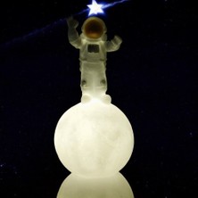Homevia Astronot Şekilli Gece ve Masa Lambası