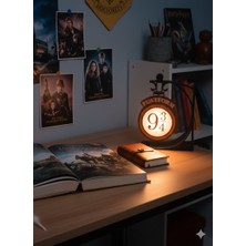 Devotech Platform 9 3/4 Esinlenilmiş LED Masaüstü Gece Lambası | Dekoratif Harry Potter Lamba