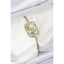 Inure Jewelry 316L Çelik Zincir Turkuaz Mineli Sanatsal Portre Inci Detaylı Papatya Model Gold Renk Kadın Bileklik
