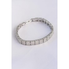 Inure Jewelry Vip Seri Pirinç Zirkon Taşlı Gümüş Renk Kare Su Yolu Model Bileklik