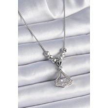 Inure Jewelry 316L Çelik Zincir Gümüş Renk Gingko Yaprağı Model Zirkon Taş Detay Kadın Kolye