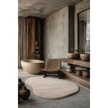 Kalesta Halı Soft Fluid 02 Beige Serbest Formlu Düz Halı Hav Toz Vermez Yumuşak Tuşeli Modern Şık Salon Halısı
