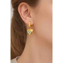 Mira Kadın Altın Renk Kalp Figürlü Nazar Boncuklu Paslanmaz Çelik Küpe