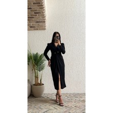 Nida Boutique Kruvaze Yaka Önden Yırtmaçlı Inci Aksesuarlı Krep Elbise