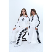 Pantulux Kız Çocuk Oversize Eşofman Takımı – Kanguru Cepli, Kapüşonlu, %100 Pamuk 2 Iplik KUMAŞ-308-EŞT-2031