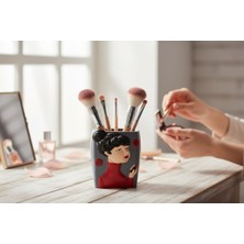 Kelebek Rüyası Sanat Atölyesi Dekoratif Rujlu Kız Fırçalık,kalemlik (Gri)