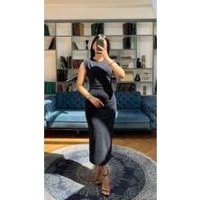 Nida Boutique Bisiklet Yaka Sıfır Kol Taş Detaylı Krep Ebise