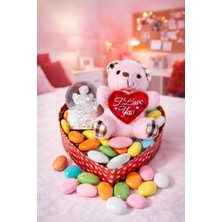 Kesene Aşk Dolu Hediye Kalp Kutuda Melek Kar Küresi & Ayıcık & Draje Çikolata Sevgililer Günü Hediye Seti