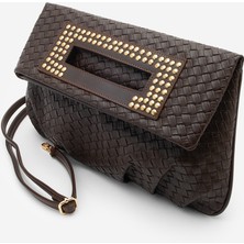 Marjin Kadın Zımbalı Clutch Portföy Çapraz Askılı El ve Omuz Çantası Panes Kahve