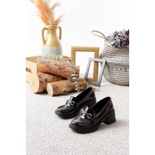 Asmi Shoes Kadın Nida Toka Detaylı 6 Cm Topuklu Loafer Ayakkabı  Siyah Rugan