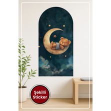 KOSS Dijital Oval Şekilli Ayıcık Hilal Üzerinde Uyuyan Figür Yıldızlı Gece Temalı Duvar Sticker