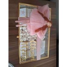 Cam Kutuda Perili Bebek Cikolatası