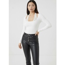 Avakado Boyunda Bağlamalı Dantel Detaylı Uzun Kollu Bluz