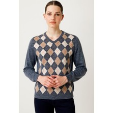 Desen Triko Kadın V Yaka Baklavalı Yün Kazak Füme