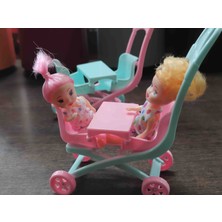 Bebek Arabasında Parmak Bebek 02401