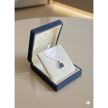 Ada Life Gümüş (Premium Işıklı KUTULU)925 Ayar Gümüş Lacivert Kare Model Kolye