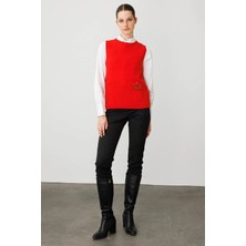 Desen Triko Kadın Sıfır Yaka Cep Üstü Çiçek Nakışlı Yün Süveter 25180 Mercan