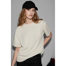 Softandbasic Kadın %100 Organik Pamuk Oversize Fit Basic Yuvarlak Yaka T-Shirt