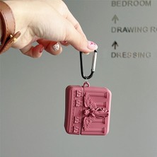 Guleron Airpods Pro 3 (2025) Kulaklık Uyumlu Melek Figürlü Silikon Kılıf + Kanca