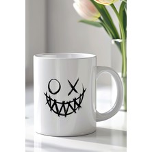 YasBey Design Korku Temalı Gülümseyen Yüz Tasarımlı 330ML Baskılı Beyaz Seramik Kupa Bardak