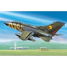 Model Set Tornado ECR-64048